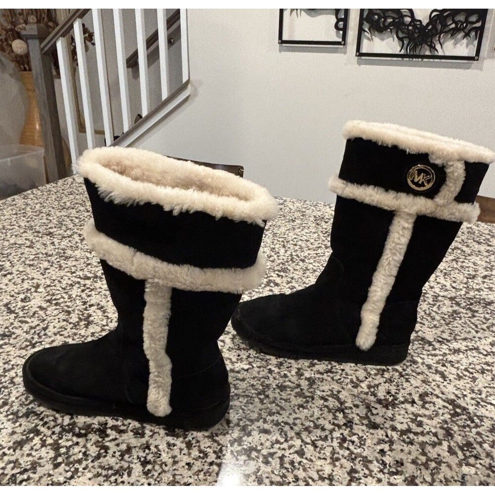Michael Kors Winter Boots Suede Shearling Sz 8 Black With White Fur Trim - Flaw - Picture 4 of 11
